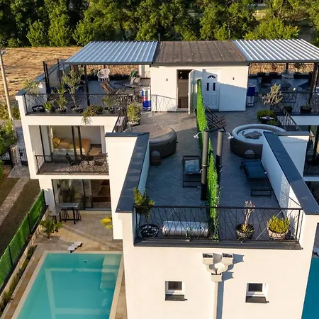 Villa Luxe House Lara *