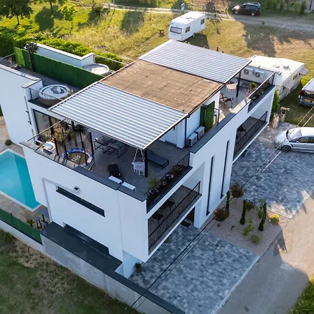 Villa Luxe House Lara *